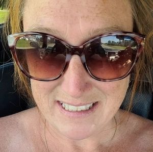 Meet your Posher, Catherine